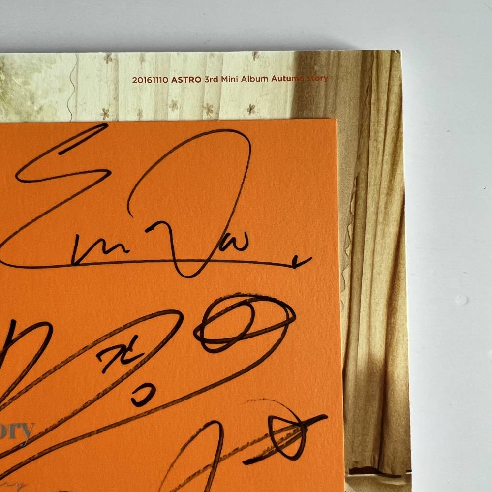 ASTRO SIGNED 3RD MINI ALBUM 'AUTUMN STORY' - ORANGE VERSION (V1)